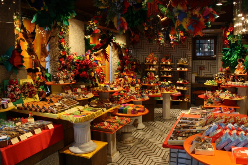 vente-GORBIO-min_candy_store_chocolate_shop_chocolate_switzerland-393515